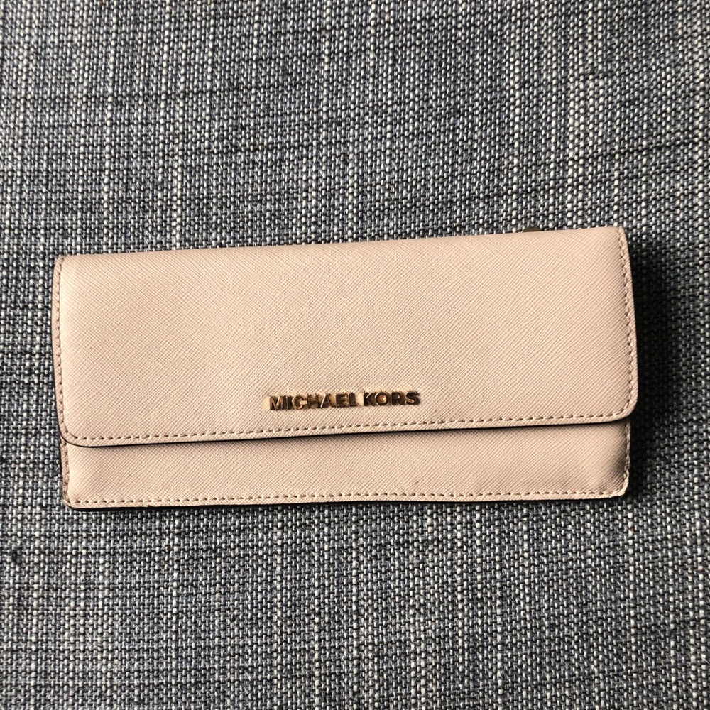 Michael kors wallet